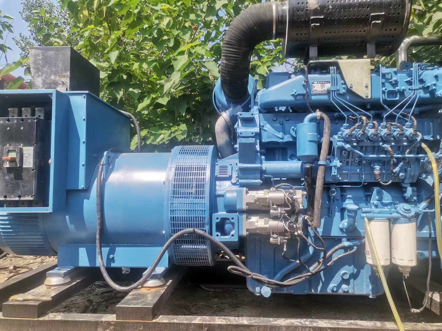 江南详细说明降低 800kW 柴油发电机输出电流波动的方法