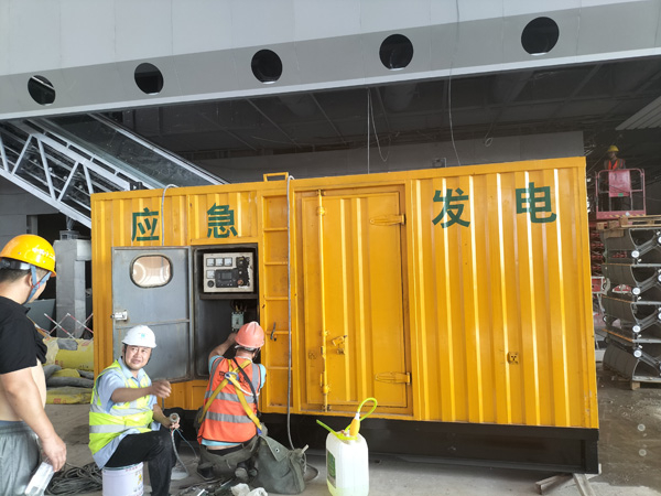 江南怎样判断空气滤清器是否需要更换？